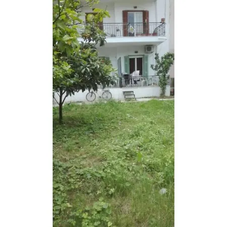 Nyaraló Νtinas House A